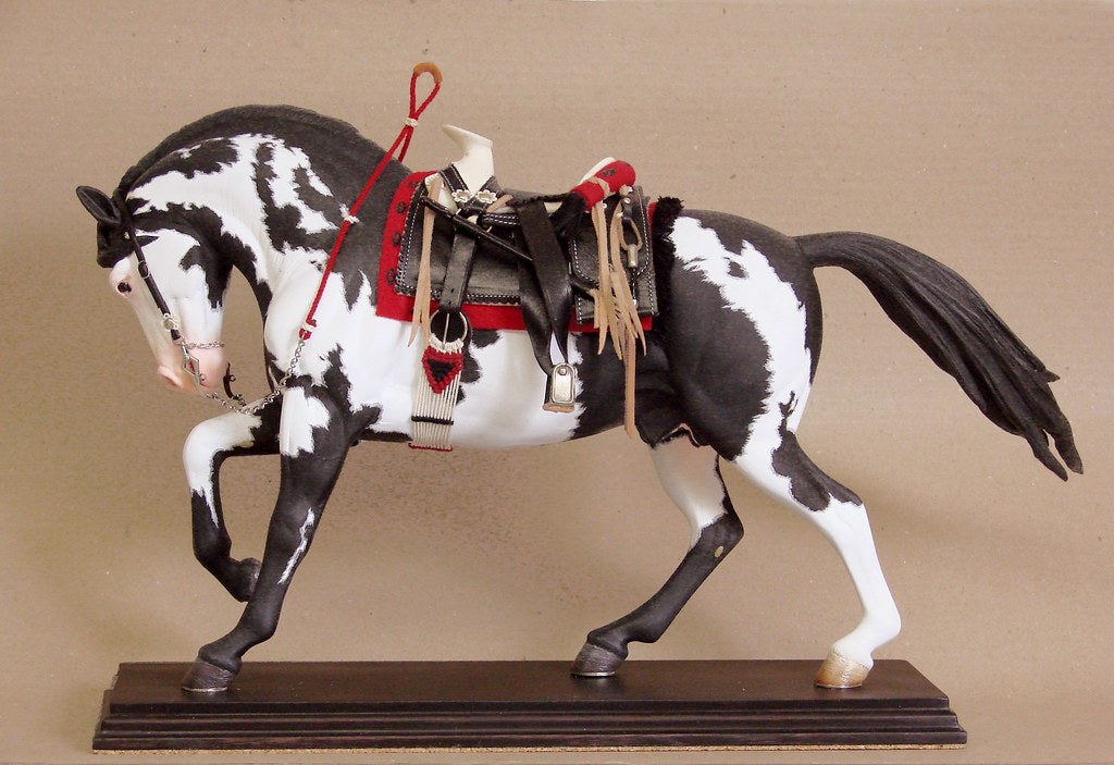 Escultura Cavalo Pintado