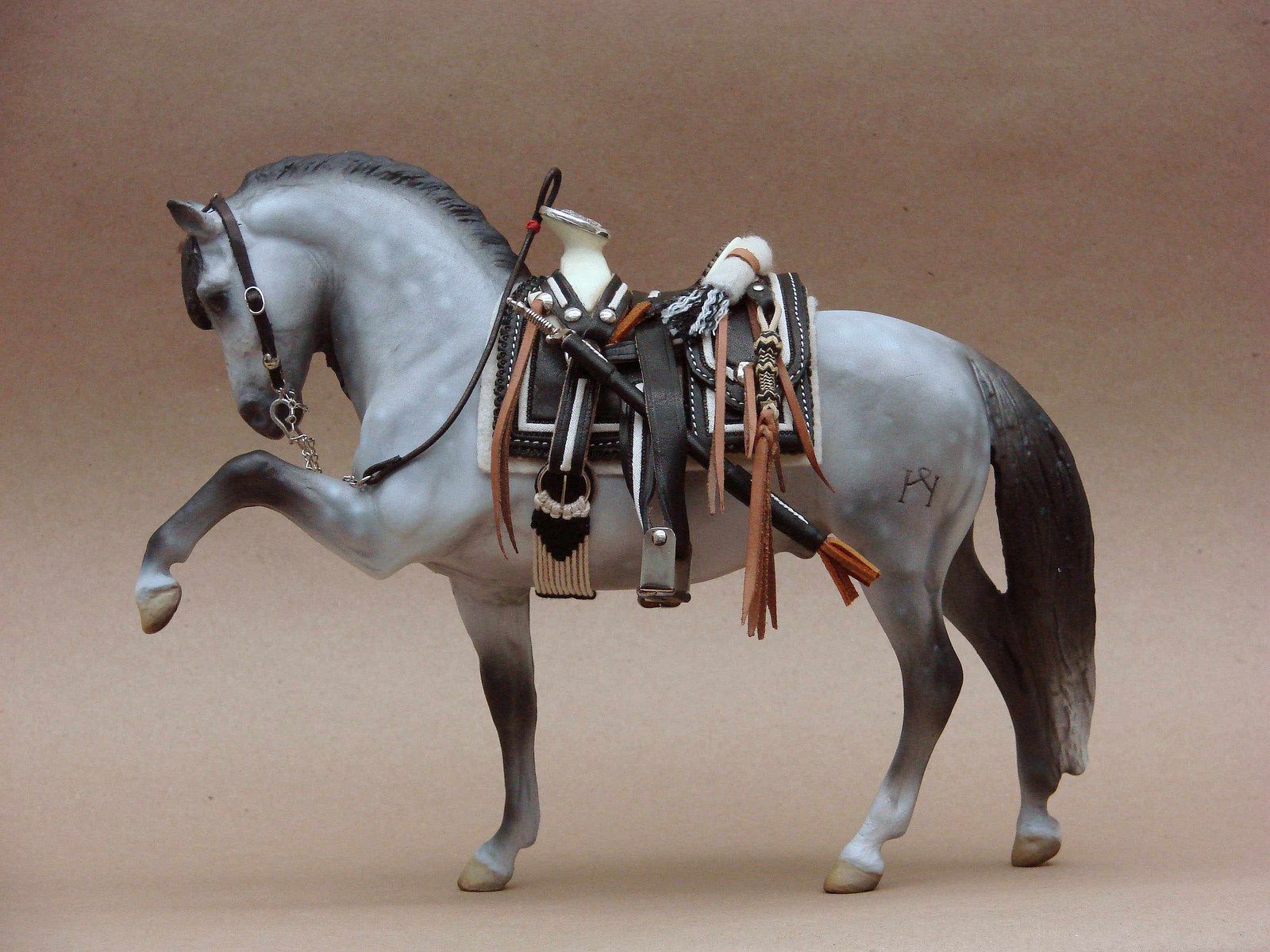 Escultura Cavalo Cinza