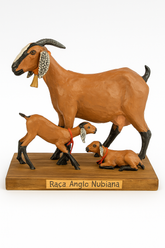Miniatura Cabra Anglo Nubiana com Filhotes – Escultura Artesanal em Resina