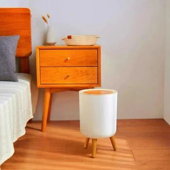 🪵 Estilo e Praticidade no Seu Espaço – Lixeira Design Madeira 7 Litros com Tampa Click